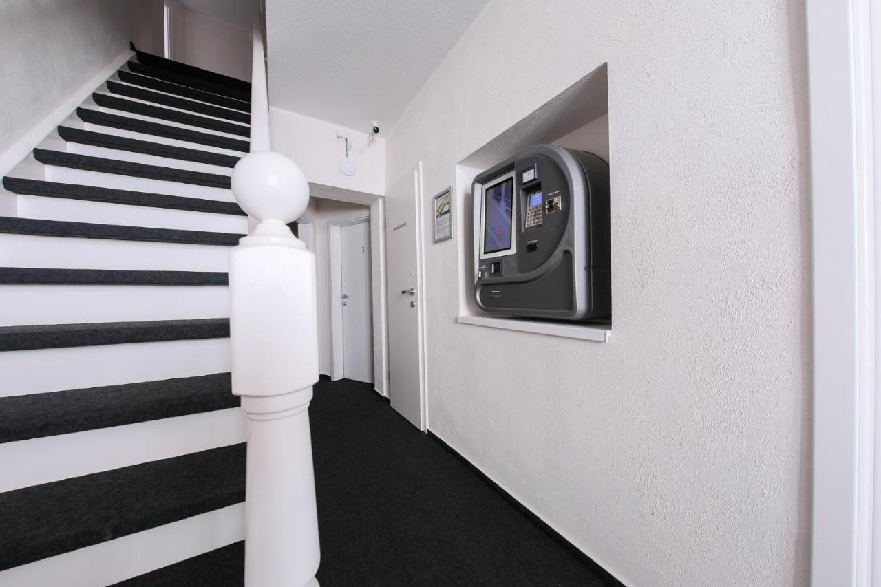 24/7 Selfcheckin Schmiedestrasse Hotel เลียร์ ภายนอก รูปภาพ